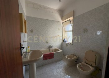 WhatsApp Image 2026-01-28 at 22.20.18 (1).jpeg - Quadrilocale Via Aldo Moro, Fiumefreddo di Sicilia - foto 11