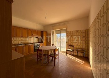 WhatsApp Image 2026-01-28 at 22.20.18.jpeg - Quadrilocale Via Aldo Moro, Fiumefreddo di Sicilia - foto 12