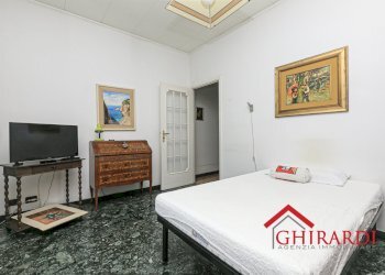 5.2 camera 2.jpg - Appartamento VIA SANT'ALBERTO 13, Genova (zona Sestri Ponente) - foto 23