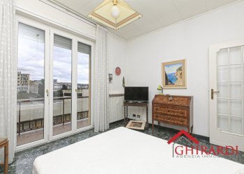 5.3 camera 2.jpg - Appartamento VIA SANT'ALBERTO 13, Genova (zona Sestri Ponente) - foto 24