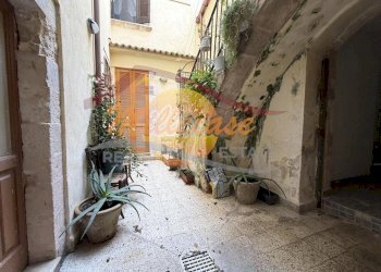 b8b52a2d-e606-41cb-ba29-a4d0bf931c5d.jpeg - Bilocale VIA DELLA GIUDECCA, Siracusa - foto 15