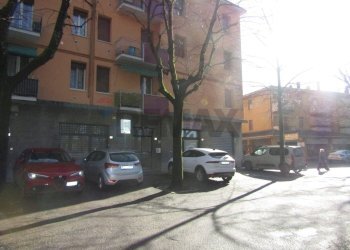 Locale Commerciale Via Michele Ferro, 15 
 Crespellano, Valsamoggia (zona Albareto - Mulini Nuovi) - foto 3