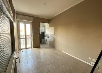 Three-room apartment Viale XXIV Maggio, Collegno - photo 1