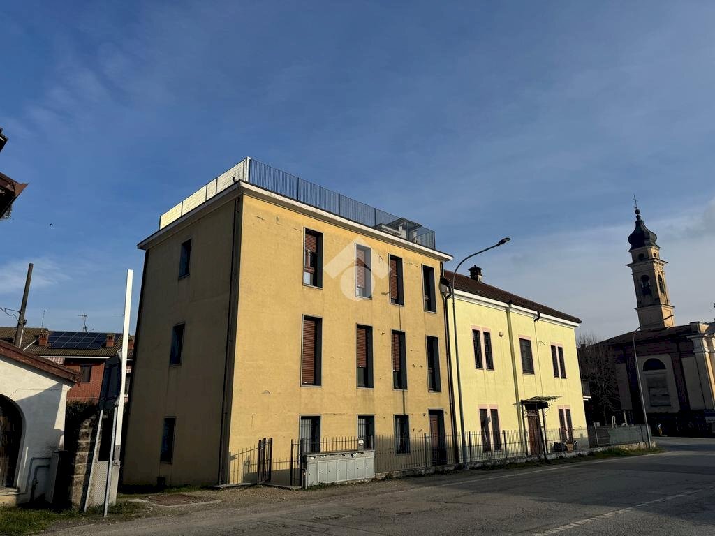 Three-room apartment Via Torino, Casalgrasso - photo 1