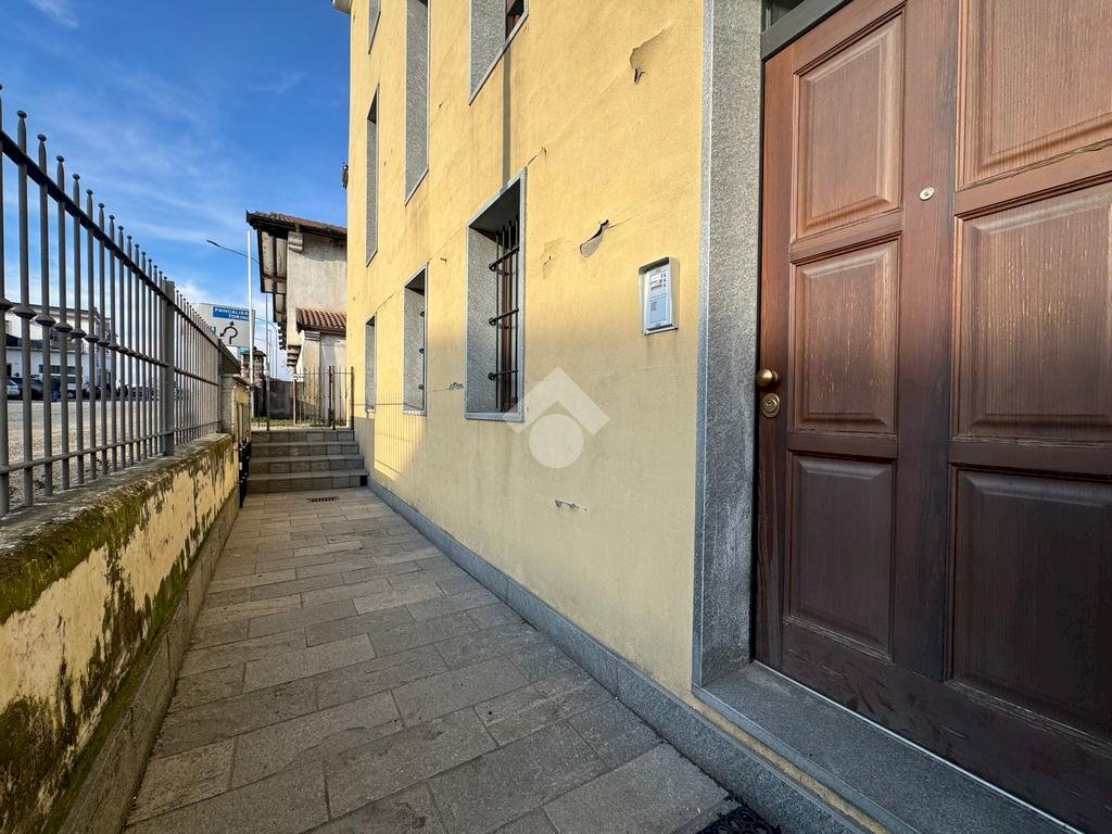 Three-room apartment Via Torino, Casalgrasso - photo 2