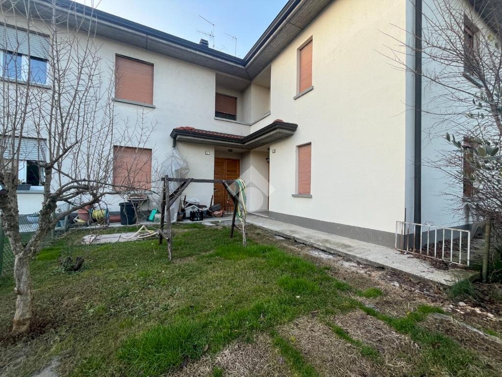 Casa semi indipendente Via Giacomo Puccini, Castelnovo di Sotto - foto 3
