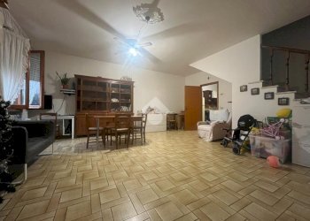 Casa semi indipendente Via Giacomo Puccini, Castelnovo di Sotto - foto 6