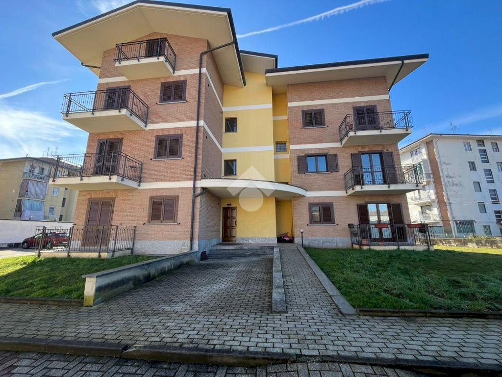 Trilocale Via San Giacomo, Leini - foto 1