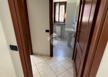 Three-room apartment Via San Giacomo, Leini - photo 7
