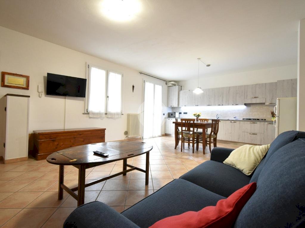 Three-room apartment Via Santarcangiolese, Santarcangelo di Romagna - photo 2