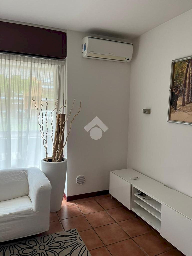 Two-room apartment Via Gugliemo Marconi, hamlet Milano 3, Basiglio - photo 2