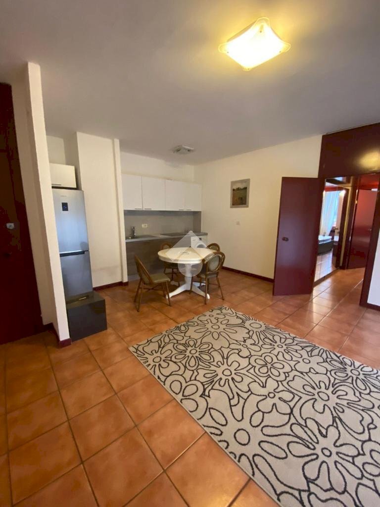 Two-room apartment Via Gugliemo Marconi, hamlet Milano 3, Basiglio - photo 1