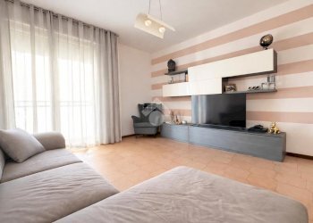 Three-room apartment Via Arturo Graf, Milano (neighborhood Quarto Oggiaro) - photo 3