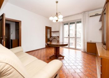 Trilocale Via Lorenteggio, Milano (zona Lorenteggio) - foto 2