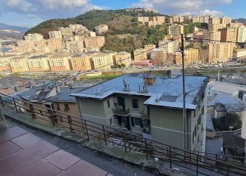 Appartamento via Giovanni Revello, Genova (zona Staglieno) - foto 2