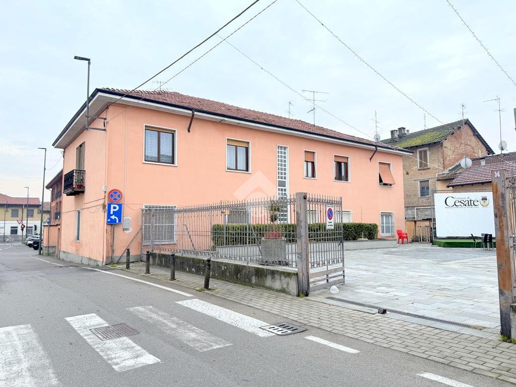 Three-room apartment Via piave, Cesate - photo 1
