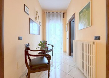 Three-room apartment Via piave, Cesate - photo 10