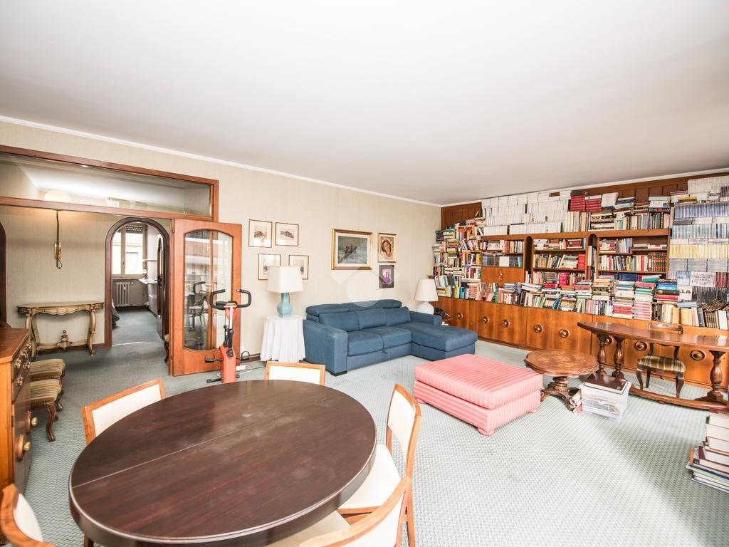 Three-room apartment Via Andrea Costa, Milano - photo 1