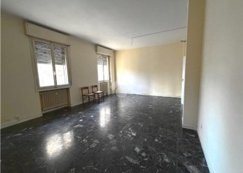 Trilocale Viale Medaglie D'Oro, Modena (zona Sant'Agnese - Università) - foto 1