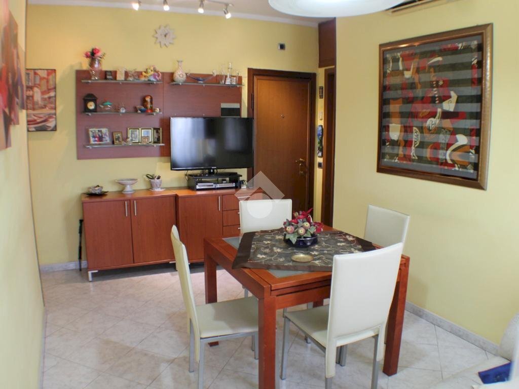 Three-room apartment Viale friuli, Cinisello Balsamo - photo 2