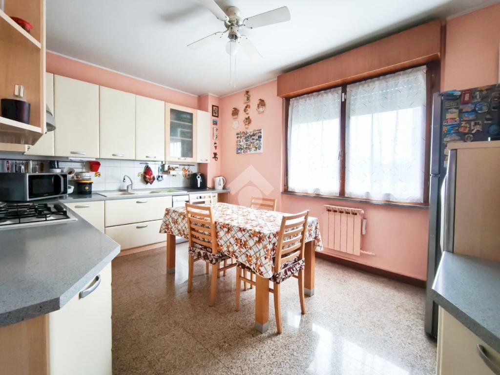Three-room apartment Via Caravaggio, Cormano - photo 2