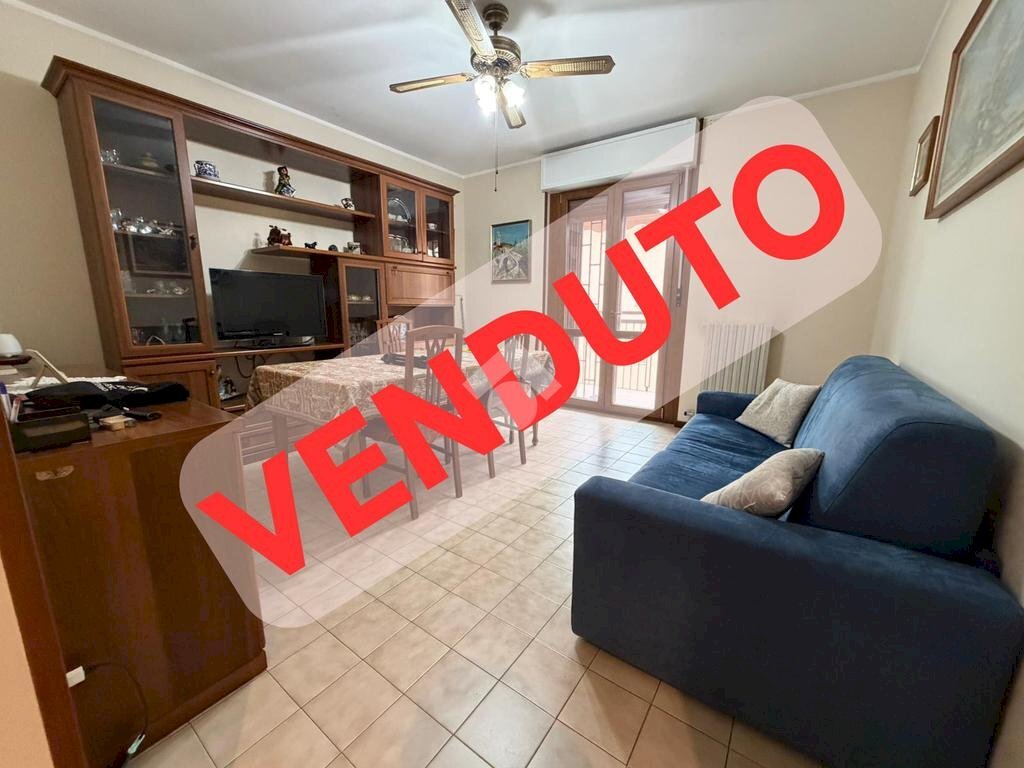 Three-room apartment Via Pietro Nenni, Vignate - photo 1