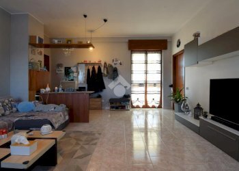 Three-room apartment Via Alfieri, Rozzano - photo 6