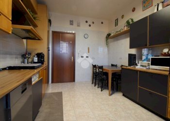 Three-room apartment Via Alfieri, Rozzano - photo 12
