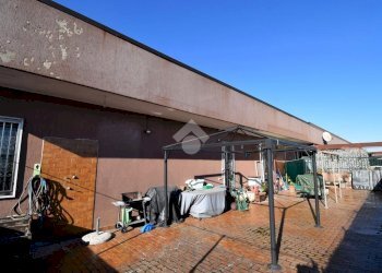 Three-room apartment Via Alfieri, Rozzano - photo 17