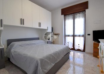 Three-room apartment Via Alfieri, Rozzano - photo 18