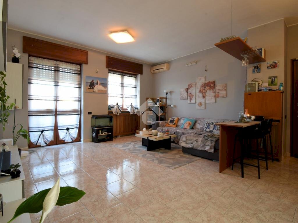 Three-room apartment Via N. Parenti, Pieve Emanuele - photo 3