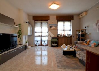 Three-room apartment Via N. Parenti, Pieve Emanuele - photo 7