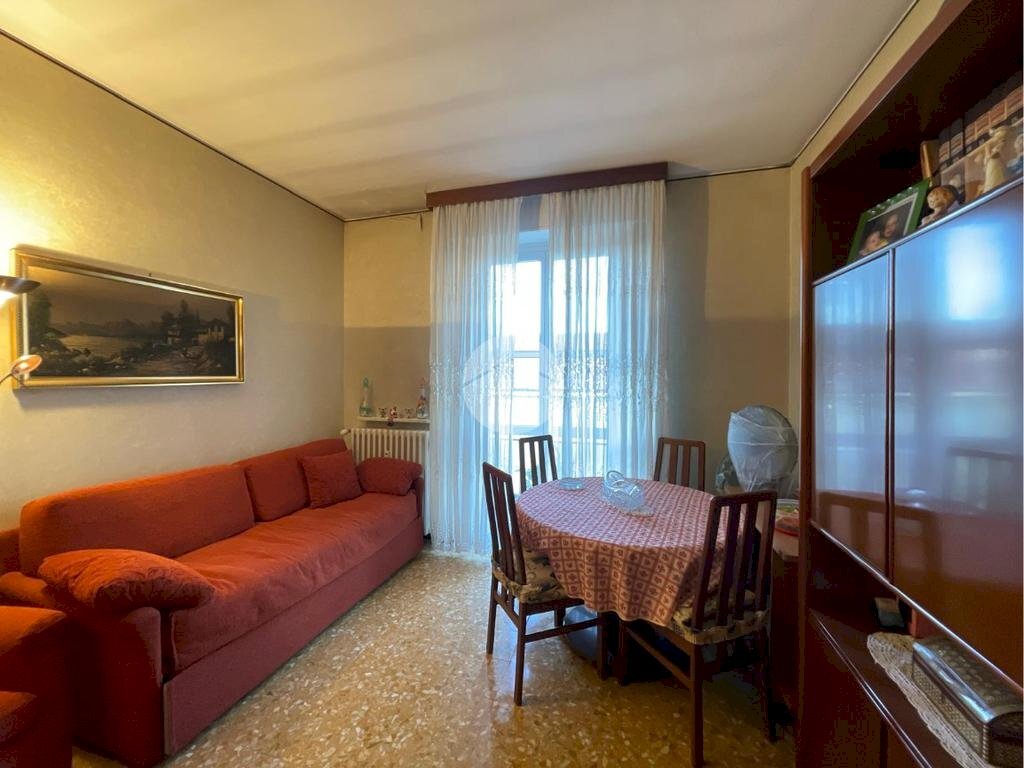 Two-room apartment Via Edmondo De Amicis, Bresso - photo 1