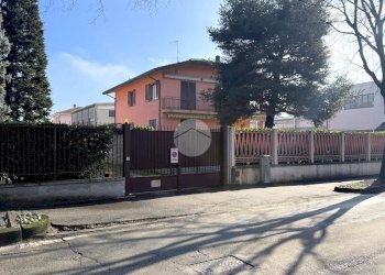 Villa Via Leonardo da Vinci, Santo Stefano Ticino - photo 44