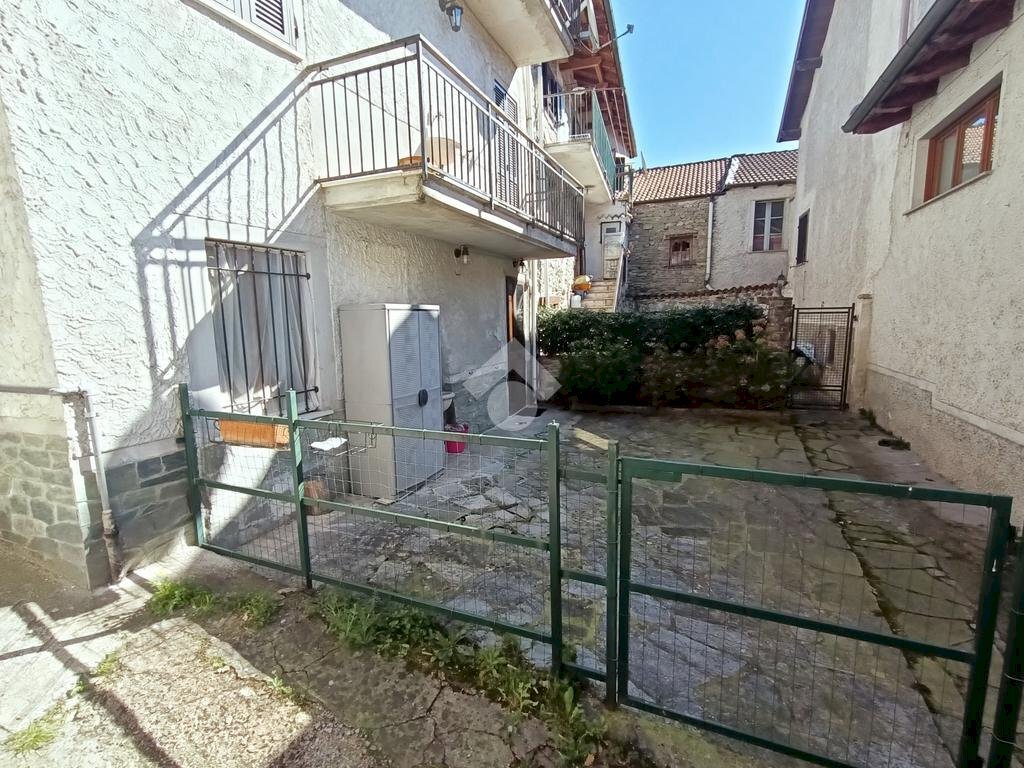 Casa semi indipendente Via Sasso Lemmi, Grondona - foto 3