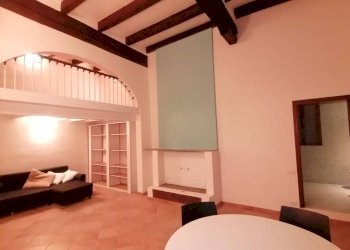 Four-room apartment Via Cartoleria, 34, Bologna (neighborhood Centro Storico) - photo 1