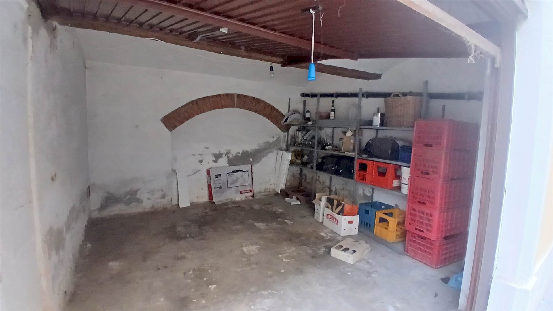 Attività Commerciale Via San Pietro 28, Modena (zona Circoscrizione 1) - foto 1