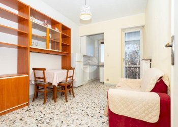 Two-room apartment Via Enrico Toti, Beinasco - photo 1