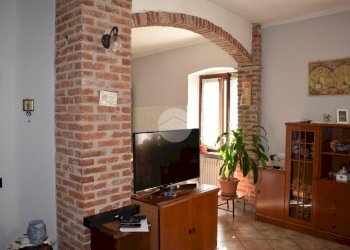 Rustic Piazza San Pietro, Benna - photo 6