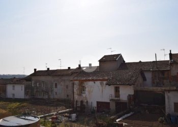 Rustic Piazza San Pietro, Benna - photo 7