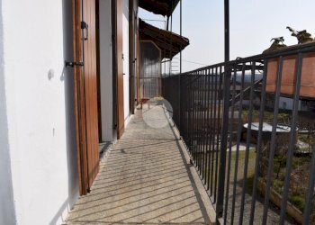 Rustic Piazza San Pietro, Benna - photo 9