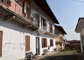 Rustic Piazza San Pietro, Benna - photo 24