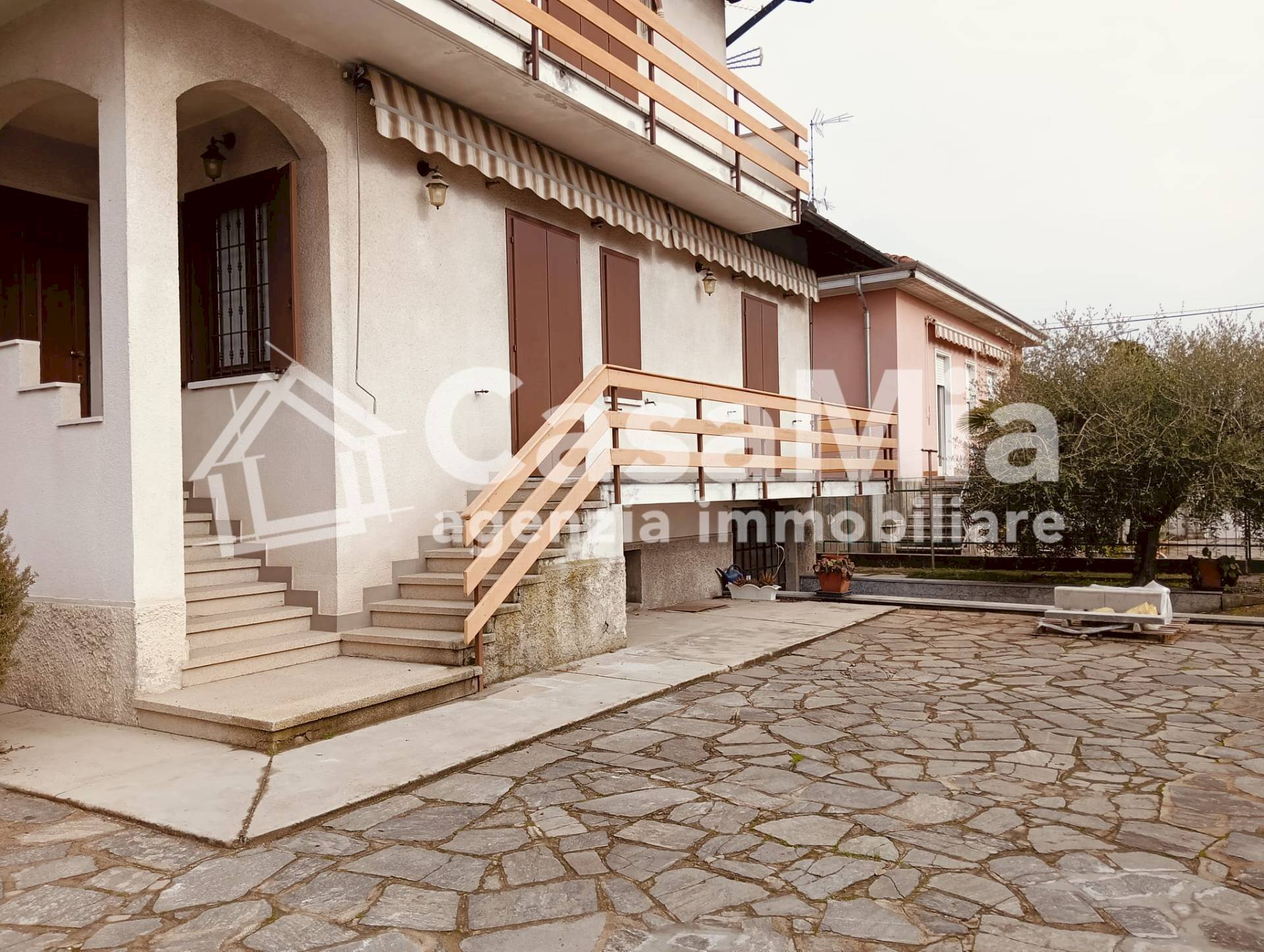 Foto 3 - Villa Via Pietro Micca
 
11, Villa Cortese - photo 3