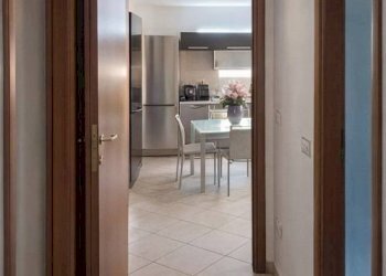 corridoio - Bilocale VIA ONGARO
 
7, Verona - foto 4