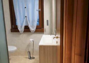 bagno - Bilocale VIA ONGARO
 
7, Verona - foto 5