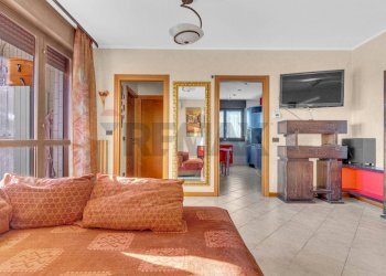 Soggiorno - Trilocale via Sant'Anna
 
12, Nerviano - foto 5