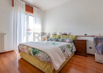 Camera / camera da letto - Casa semi indipendente Via G. Marconi
 
83, Cittiglio - foto 12