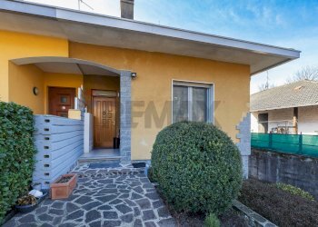 Casa all\'aperto - Casa semi indipendente Via G. Marconi
 
83, Cittiglio - foto 24