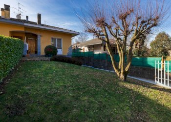 Giardino - Casa semi indipendente Via G. Marconi
 
83, Cittiglio - foto 25