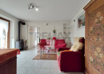 Soggiorno - Casa indipendente Via Francesco Baroggi
 
19, Maccagno con Pino e Veddasca - foto 10